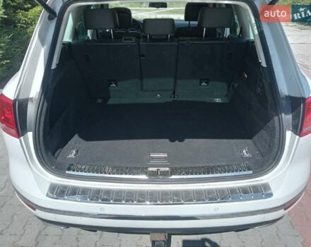 Белый Фольксваген Туарег, объемом двигателя 3.6 л и пробегом 167 тыс. км за 15700 $, фото 8 на Automoto.ua