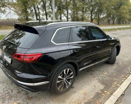 Белый Фольксваген Туарег, объемом двигателя 3 л и пробегом 125 тыс. км за 47500 $, фото 1 на Automoto.ua