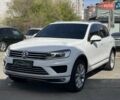 Білий Фольксваген Туарег, об'ємом двигуна 2.97 л та пробігом 228 тис. км за 24500 $, фото 2 на Automoto.ua