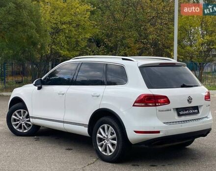 Белый Фольксваген Туарег, объемом двигателя 2.98 л и пробегом 258 тыс. км за 22499 $, фото 6 на Automoto.ua