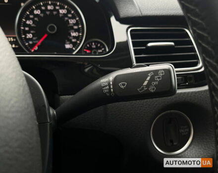 Білий Фольксваген Туарег, об'ємом двигуна 3 л та пробігом 283 тис. км за 20800 $, фото 20 на Automoto.ua