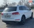 Белый Фольксваген Туарег, объемом двигателя 3 л и пробегом 229 тыс. км за 21000 $, фото 37 на Automoto.ua