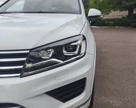 Белый Фольксваген Туарег, объемом двигателя 2.97 л и пробегом 162 тыс. км за 21500 $, фото 7 на Automoto.ua