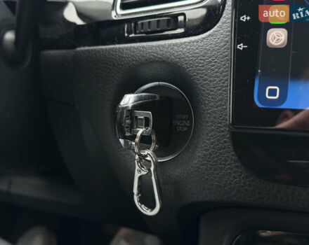 Белый Фольксваген Туарег, объемом двигателя 2.97 л и пробегом 248 тыс. км за 18000 $, фото 37 на Automoto.ua