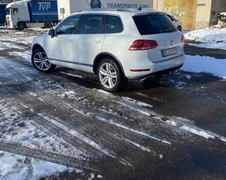 Белый Фольксваген Туарег, объемом двигателя 2.97 л и пробегом 400 тыс. км за 17000 $, фото 24 на Automoto.ua