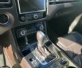 Белый Фольксваген Туарег, объемом двигателя 2.97 л и пробегом 295 тыс. км за 21500 $, фото 9 на Automoto.ua