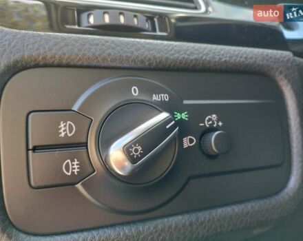 Білий Фольксваген Туарег, об'ємом двигуна 3 л та пробігом 241 тис. км за 21800 $, фото 15 на Automoto.ua