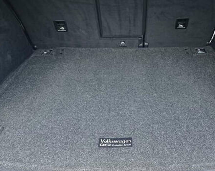 Белый Фольксваген Туарег, объемом двигателя 3 л и пробегом 140 тыс. км за 18600 $, фото 9 на Automoto.ua