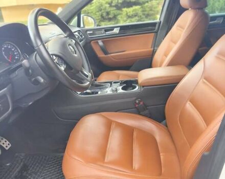 Белый Фольксваген Туарег, объемом двигателя 2.97 л и пробегом 162 тыс. км за 21500 $, фото 13 на Automoto.ua