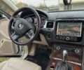 Белый Фольксваген Туарег, объемом двигателя 3 л и пробегом 236 тыс. км за 22500 $, фото 7 на Automoto.ua