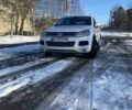 Белый Фольксваген Туарег, объемом двигателя 2.97 л и пробегом 400 тыс. км за 17000 $, фото 23 на Automoto.ua
