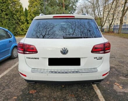 Белый Фольксваген Туарег, объемом двигателя 3 л и пробегом 154 тыс. км за 12500 $, фото 4 на Automoto.ua