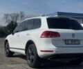 Белый Фольксваген Туарег, объемом двигателя 3 л и пробегом 229 тыс. км за 21000 $, фото 36 на Automoto.ua
