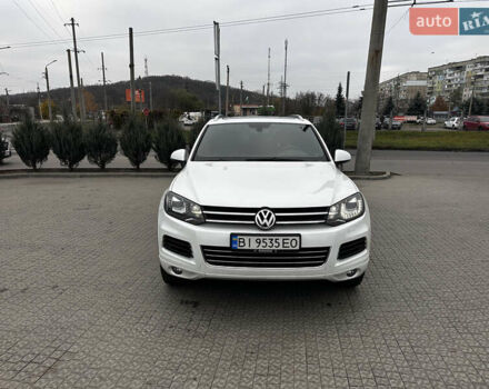 Белый Фольксваген Туарег, объемом двигателя 2.97 л и пробегом 260 тыс. км за 21900 $, фото 1 на Automoto.ua