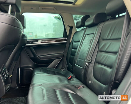 Білий Фольксваген Туарег, об'ємом двигуна 3.6 л та пробігом 153 тис. км за 23200 $, фото 11 на Automoto.ua