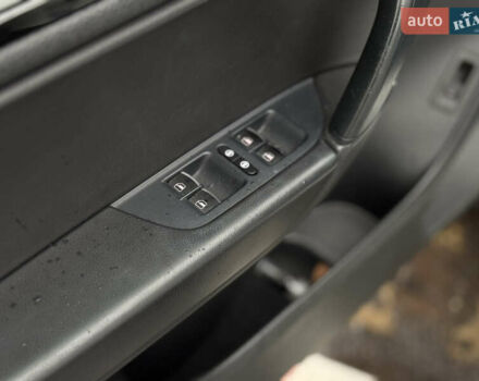 Белый Фольксваген Туарег, объемом двигателя 2.97 л и пробегом 248 тыс. км за 18000 $, фото 24 на Automoto.ua