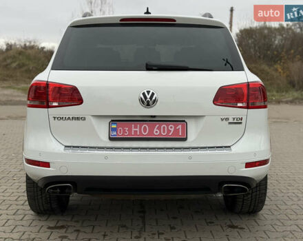 Белый Фольксваген Туарег, объемом двигателя 3 л и пробегом 279 тыс. км за 22999 $, фото 6 на Automoto.ua