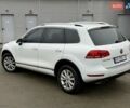 Белый Фольксваген Туарег, объемом двигателя 2.97 л и пробегом 290 тыс. км за 15900 $, фото 10 на Automoto.ua