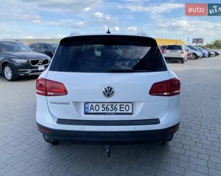 Белый Фольксваген Туарег, объемом двигателя 2.97 л и пробегом 209 тыс. км за 25900 $, фото 3 на Automoto.ua