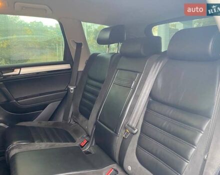 Белый Фольксваген Туарег, объемом двигателя 2.98 л и пробегом 258 тыс. км за 22499 $, фото 12 на Automoto.ua