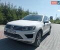 Белый Фольксваген Туарег, объемом двигателя 3.6 л и пробегом 167 тыс. км за 15700 $, фото 1 на Automoto.ua