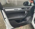 Білий Фольксваген Туарег, об'ємом двигуна 2.97 л та пробігом 228 тис. км за 23900 $, фото 12 на Automoto.ua