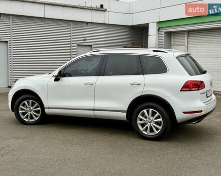 Белый Фольксваген Туарег, объемом двигателя 2.97 л и пробегом 290 тыс. км за 15900 $, фото 11 на Automoto.ua