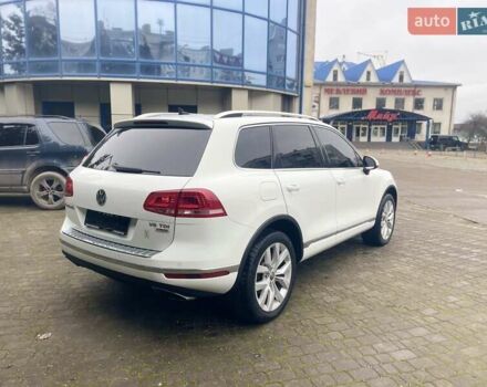 Білий Фольксваген Туарег, об'ємом двигуна 2.97 л та пробігом 228 тис. км за 23900 $, фото 9 на Automoto.ua