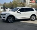 Білий Фольксваген Туарег, об'ємом двигуна 2.97 л та пробігом 228 тис. км за 24500 $, фото 3 на Automoto.ua