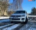 Белый Фольксваген Туарег, объемом двигателя 2.97 л и пробегом 400 тыс. км за 17000 $, фото 4 на Automoto.ua