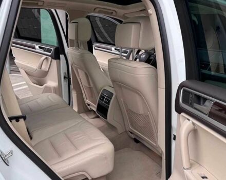 Белый Фольксваген Туарег, объемом двигателя 3 л и пробегом 103 тыс. км за 11900 $, фото 8 на Automoto.ua