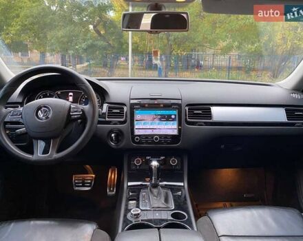 Белый Фольксваген Туарег, объемом двигателя 2.98 л и пробегом 258 тыс. км за 22499 $, фото 9 на Automoto.ua