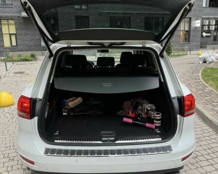 Белый Фольксваген Туарег, объемом двигателя 3 л и пробегом 291 тыс. км за 15900 $, фото 16 на Automoto.ua