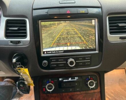 Белый Фольксваген Туарег, объемом двигателя 3.6 л и пробегом 85 тыс. км за 7000 $, фото 7 на Automoto.ua