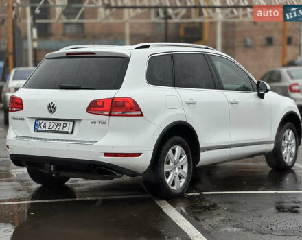 Белый Фольксваген Туарег, объемом двигателя 2.97 л и пробегом 248 тыс. км за 18000 $, фото 14 на Automoto.ua