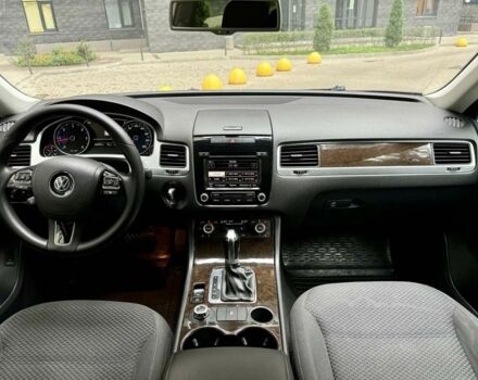Белый Фольксваген Туарег, объемом двигателя 3 л и пробегом 291 тыс. км за 15900 $, фото 15 на Automoto.ua