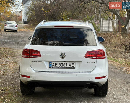 Белый Фольксваген Туарег, объемом двигателя 2.97 л и пробегом 230 тыс. км за 18500 $, фото 7 на Automoto.ua
