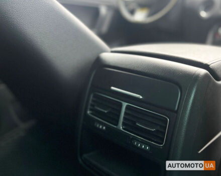 Білий Фольксваген Туарег, об'ємом двигуна 3 л та пробігом 283 тис. км за 20800 $, фото 29 на Automoto.ua