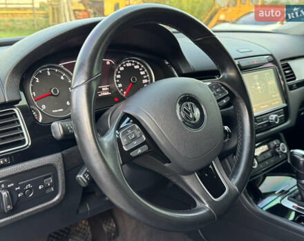 Білий Фольксваген Туарег, об'ємом двигуна 3 л та пробігом 332 тис. км за 19500 $, фото 18 на Automoto.ua
