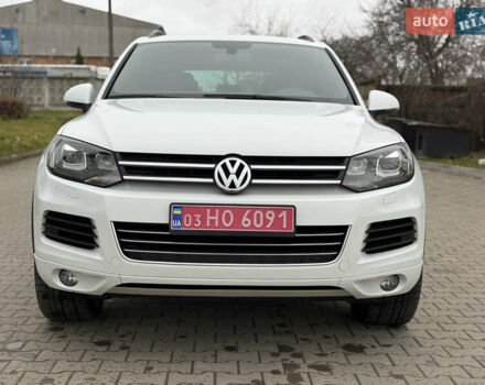 Белый Фольксваген Туарег, объемом двигателя 3 л и пробегом 279 тыс. км за 22999 $, фото 2 на Automoto.ua