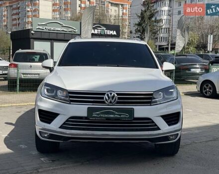 Білий Фольксваген Туарег, об'ємом двигуна 2.97 л та пробігом 228 тис. км за 24500 $, фото 1 на Automoto.ua