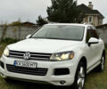 Белый Фольксваген Туарег, объемом двигателя 3 л и пробегом 236 тыс. км за 22000 $, фото 1 на Automoto.ua