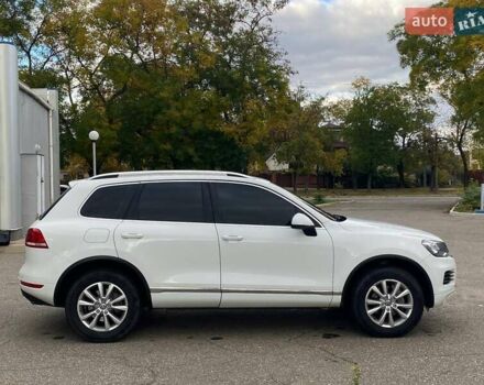 Белый Фольксваген Туарег, объемом двигателя 2.98 л и пробегом 258 тыс. км за 22499 $, фото 3 на Automoto.ua