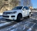 Белый Фольксваген Туарег, объемом двигателя 2.97 л и пробегом 400 тыс. км за 17000 $, фото 18 на Automoto.ua