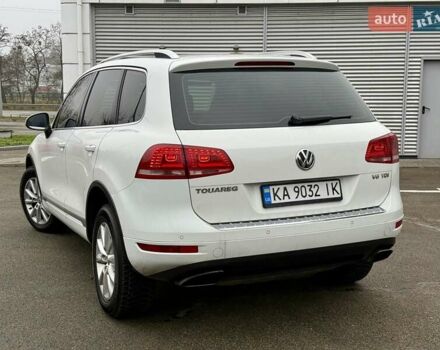 Белый Фольксваген Туарег, объемом двигателя 2.97 л и пробегом 290 тыс. км за 15900 $, фото 8 на Automoto.ua