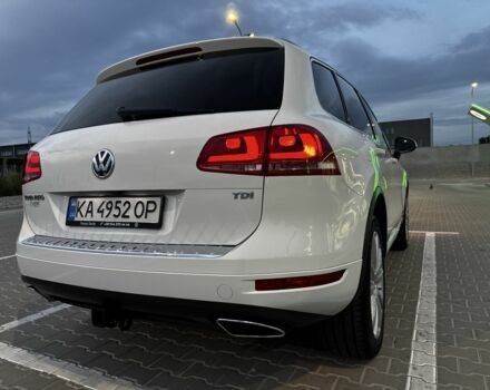 Белый Фольксваген Туарег, объемом двигателя 3 л и пробегом 266 тыс. км за 17000 $, фото 17 на Automoto.ua