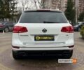 Білий Фольксваген Туарег, об'ємом двигуна 3.6 л та пробігом 153 тис. км за 23200 $, фото 5 на Automoto.ua