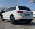 Белый Фольксваген Туарег, объемом двигателя 3 л и пробегом 229 тыс. км за 21000 $, фото 26 на Automoto.ua