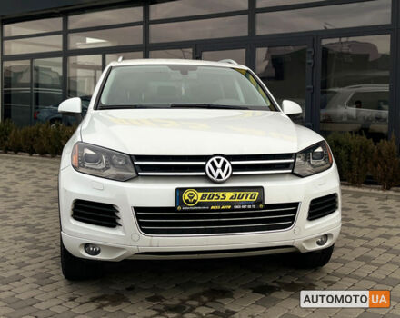 Білий Фольксваген Туарег, об'ємом двигуна 3 л та пробігом 283 тис. км за 20800 $, фото 1 на Automoto.ua