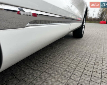 Белый Фольксваген Туарег, объемом двигателя 2.97 л и пробегом 260 тыс. км за 21900 $, фото 13 на Automoto.ua